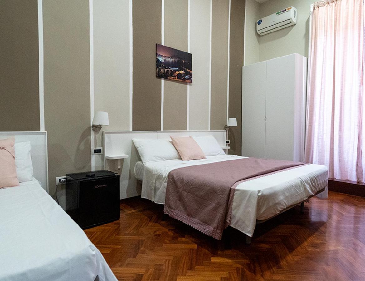 I 4 Diamanti di Napoli Bed & Breakfast Bagian luar foto